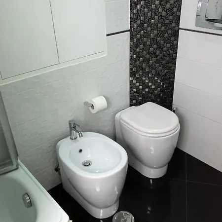 Castel Nepi Near Colosseo 2* Rom